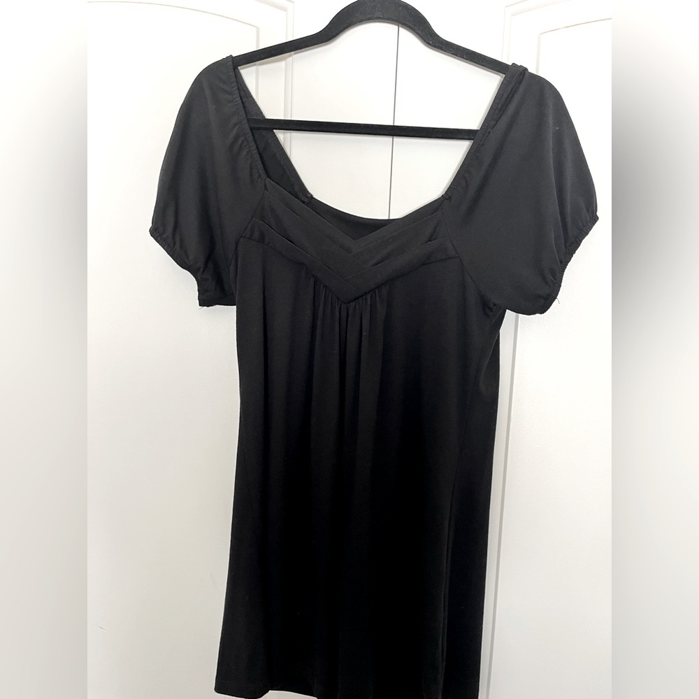 Romeo and Juliet Couture- short sleeve tunic top (Small)